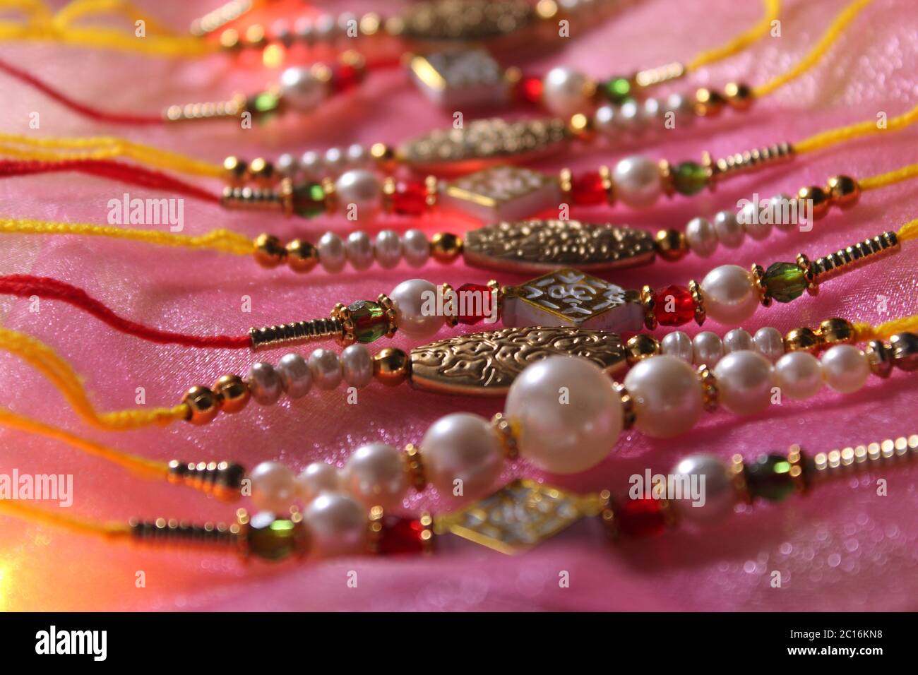 Raksha Bandhan festival, concept montrant le designer Rakhi Banque D'Images Raksha Bandhan festival, concept montrant le designer Rakhi Banque D'Images