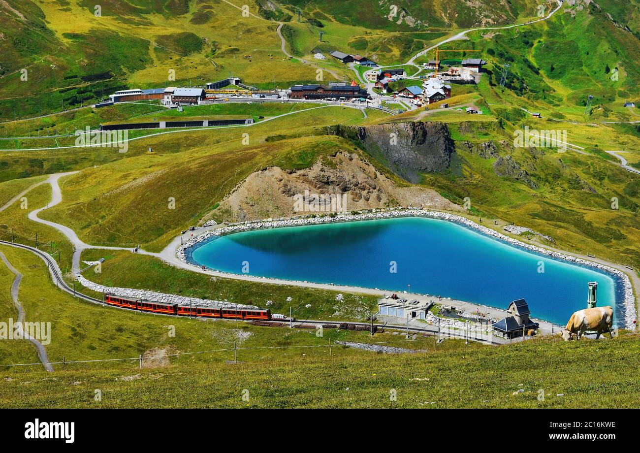 Kleine Scheidegg, col de montagne dans l'Oberland bernois de Suisse , partie du chemin de fer des Highlands bernois, région de Jungfrau, Suisse. Banque D'Images