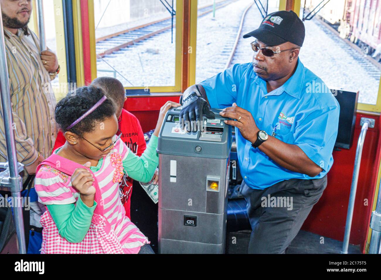 New Orleans Louisiana,Regional Transit Authority,RTA,transport en commun,River Waterfront Streetcar Line,tram,trolley,pay,Fare box,Black Blacks Afri Banque D'Images