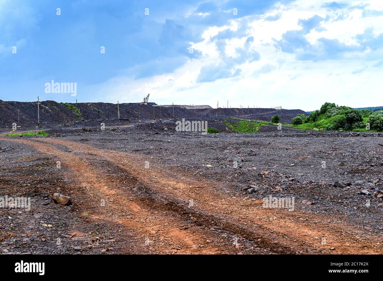 Rock Dumps de montagnes carrières industrielles Banque D'Images