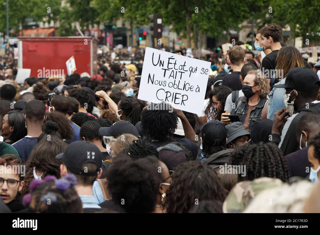 Paris, France. 13 juin 2020. Manifestation organisée par le Comité Adama pour Adama Traore place de la République le 13 juin 2020 à Paris. Banque D'Images