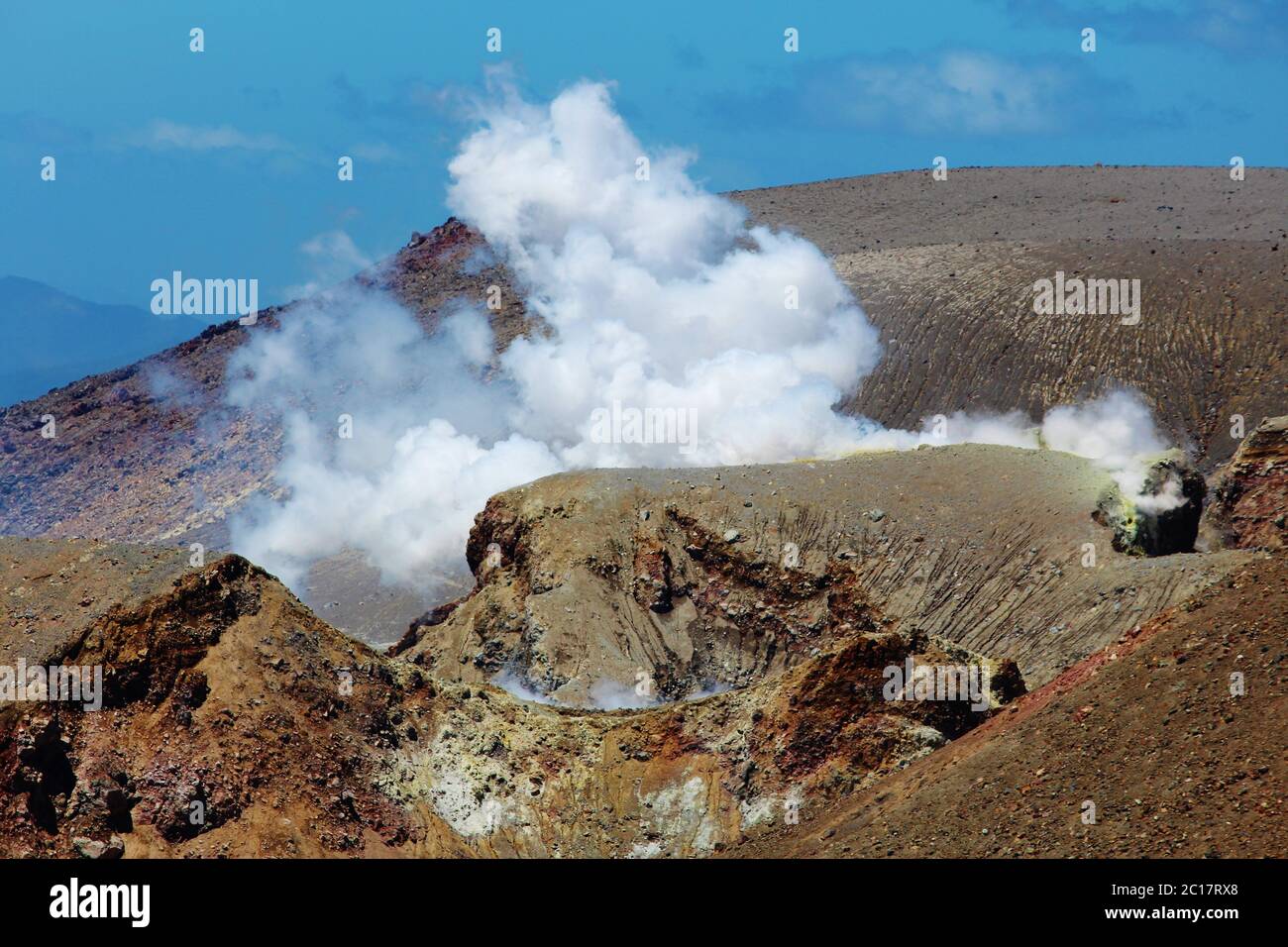 Activité volcanique à un cratère le long de Tongariro Crossing Banque D'Images