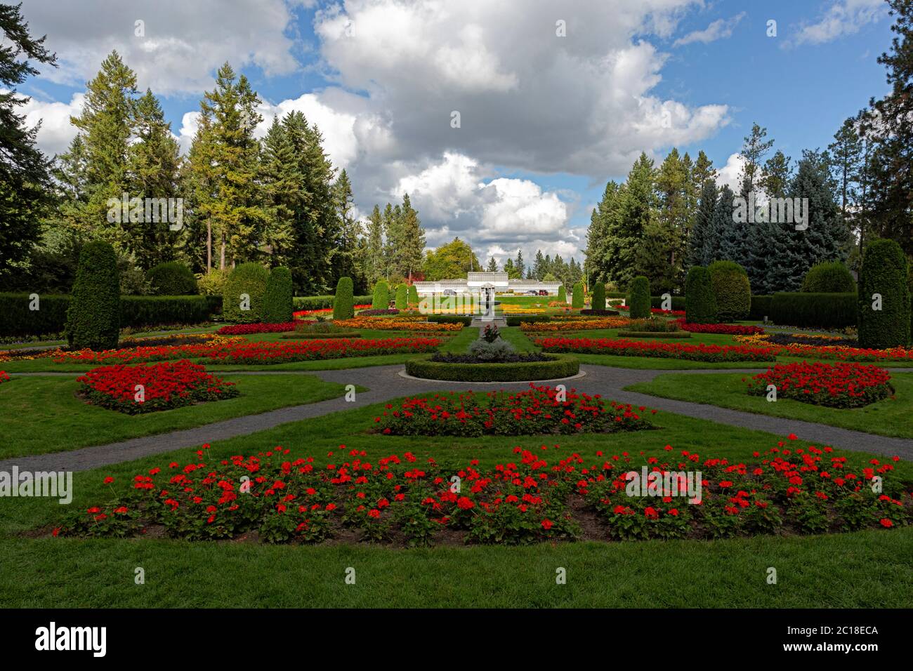 WA16743-00...WASHINGTON - des massifs de fleurs et fontaines colorés dans le jardin Duncan au parc Mamito à Spokane. Banque D'Images