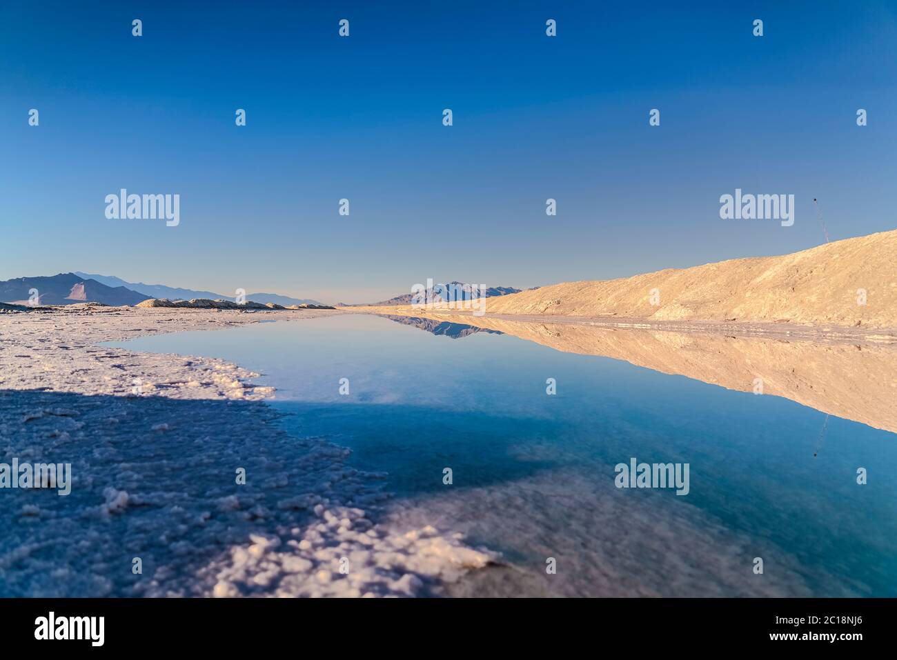 Des plats de sel tranquilles aux Bonnievale Salt Flats Banque D'Images