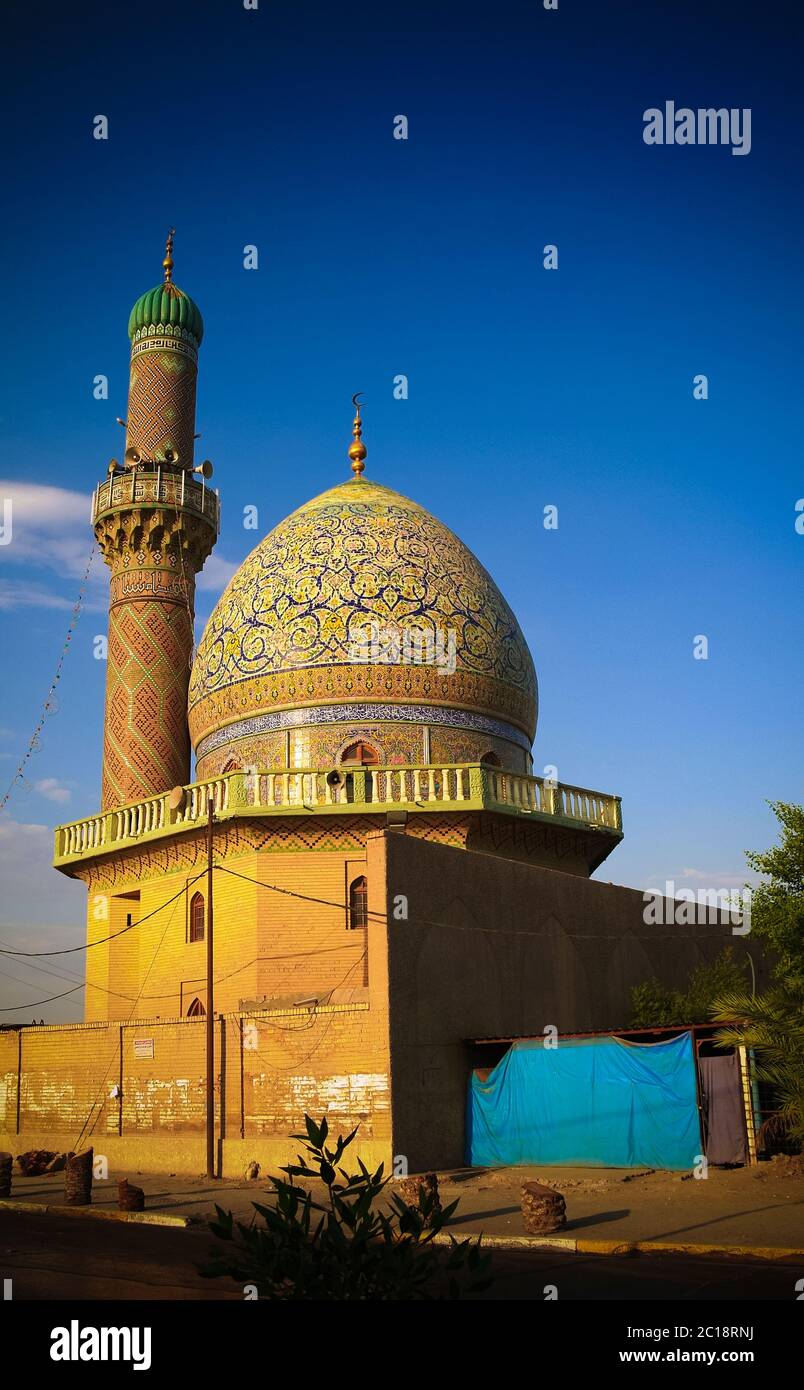 Vue extérieure sur la mosquée AlShawy, Bagdad, Irak Banque D'Images