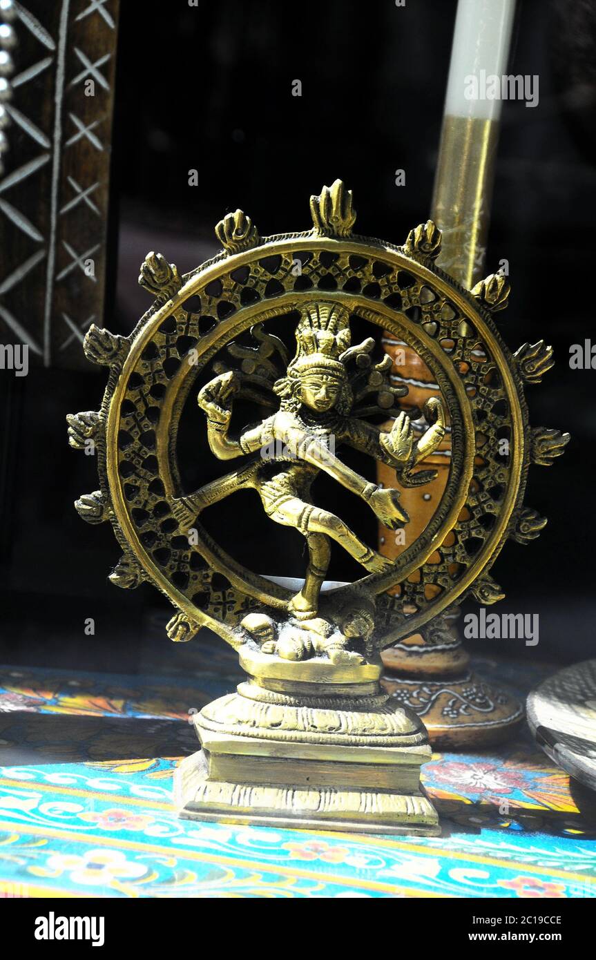 Statue d'or de Dieu indien Banque D'Images