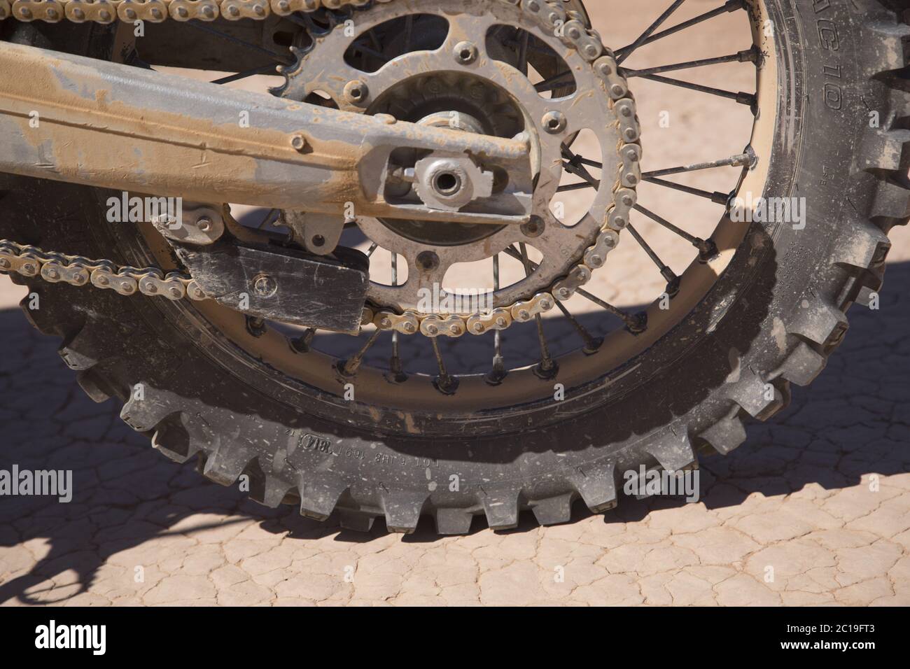 Ait Saoun, Maroc - 22 février 2016 : gros plan des pneus de vélo Banque D'Images