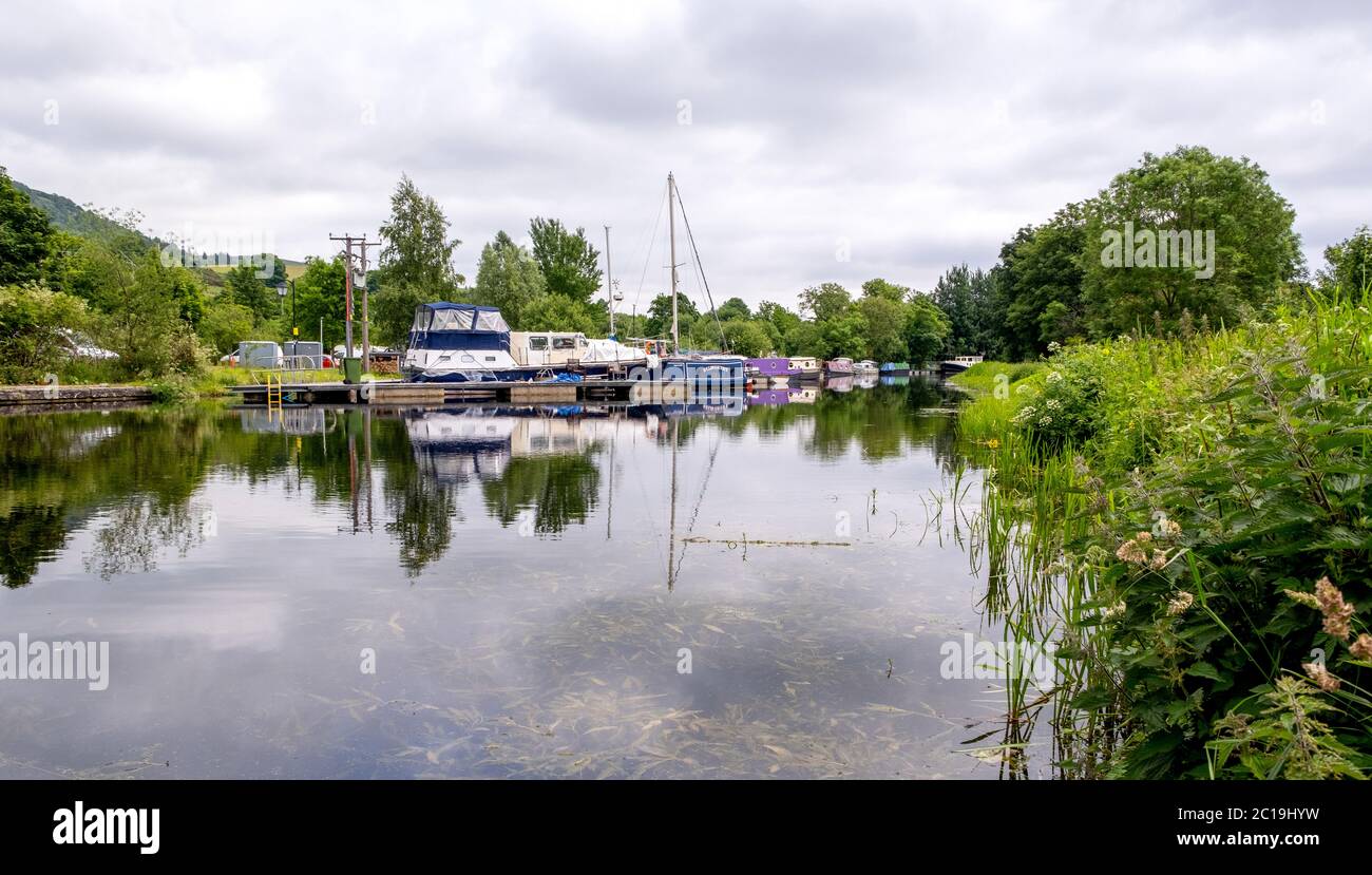 Bowling Basin Harbor, Forth & Clyde Canal, Bowling, West Dunbartonshire, Écosse, Royaume-Uni Banque D'Images