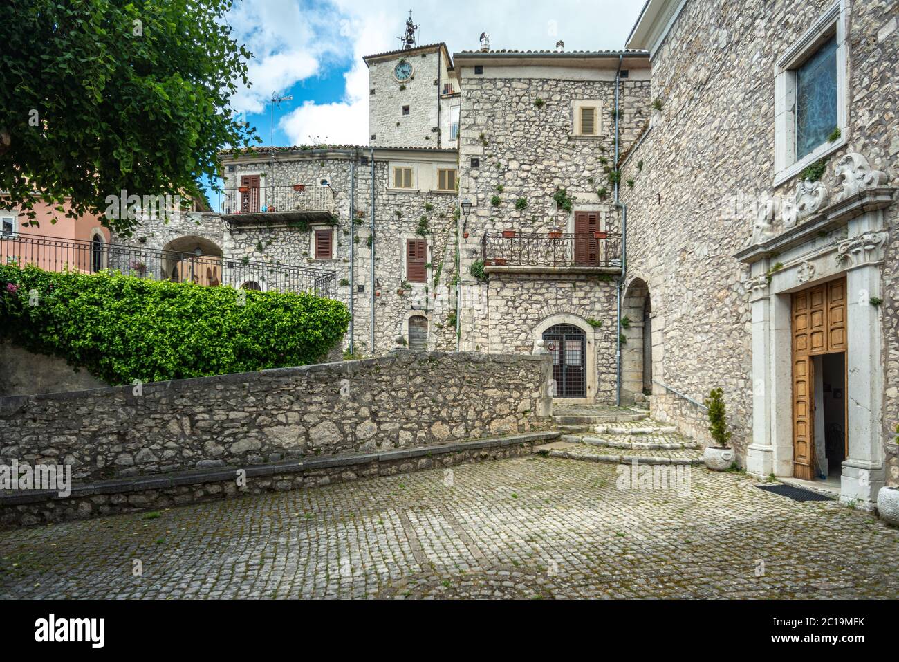 maisons en pierre dans le village de montenero. Montenero Valcocchiara, région de Molise, Italie, Europe Banque D'Images