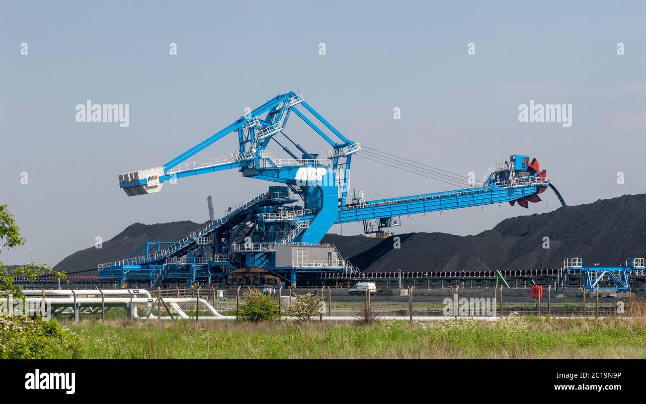 Terminal ABP Immingham en vrac avec équipement de manutention Voest-Alpine, Immingham, Humberside, Lincolnshire, Angleterre, Royaume-Uni Banque D'Images