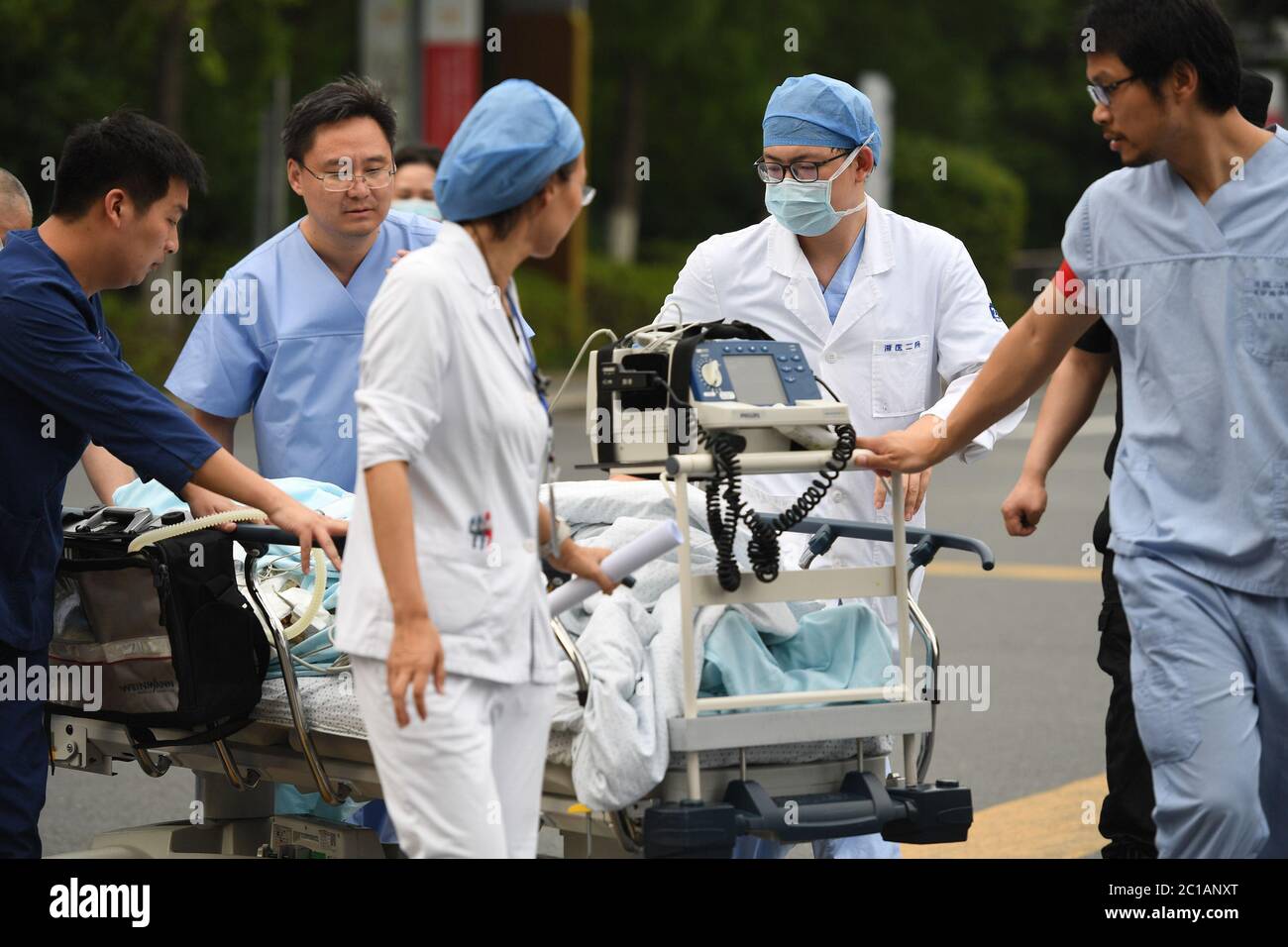 Wenling, Chine. 14 juin 2020. Un camion-citerne a explosé dans une autoroute et a causé au moins 19 morts et 172 blessures à Wenling, Zhejiang, Chine le 14 juin 2020.(photo de TPG/cnschotos) (photo de Top photo/Sipa USA) Credit: SIPA USA/Alay Live News Banque D'Images