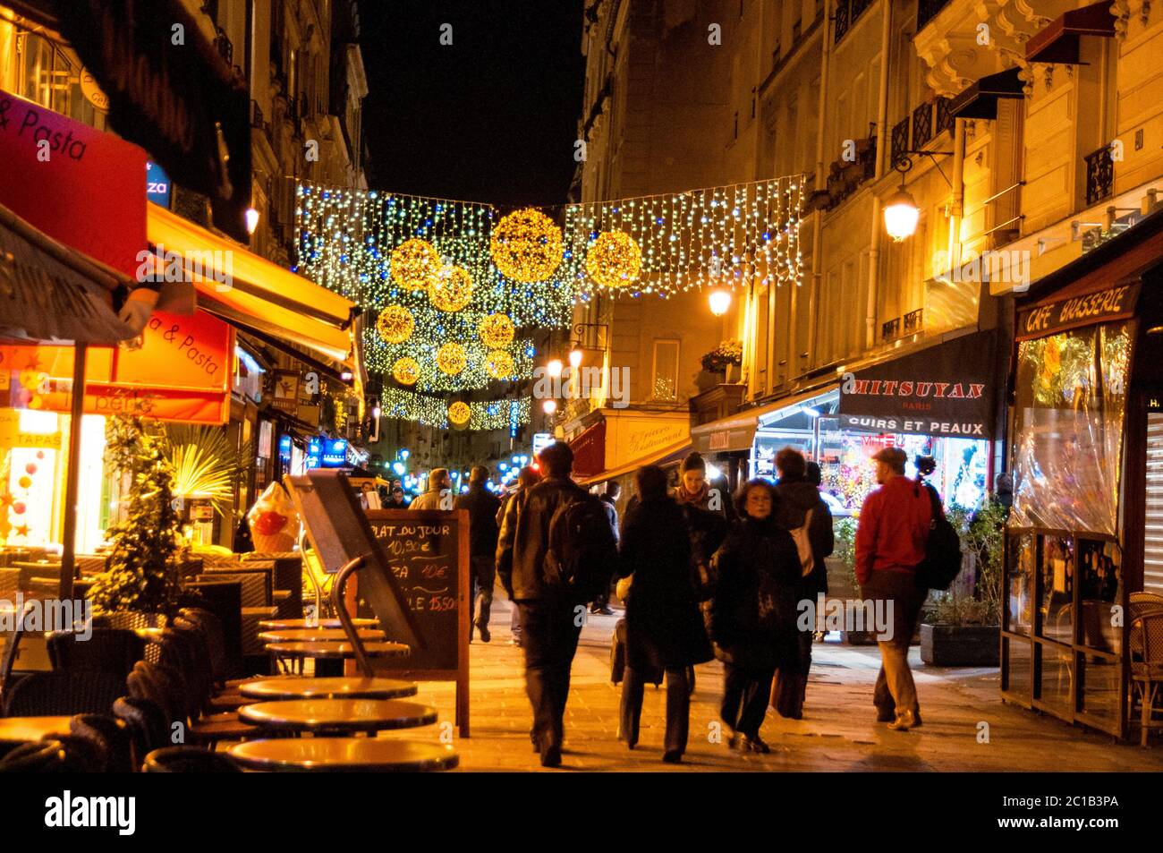 Rue Montorgueil quartier de Paris, France. Banque D'Images