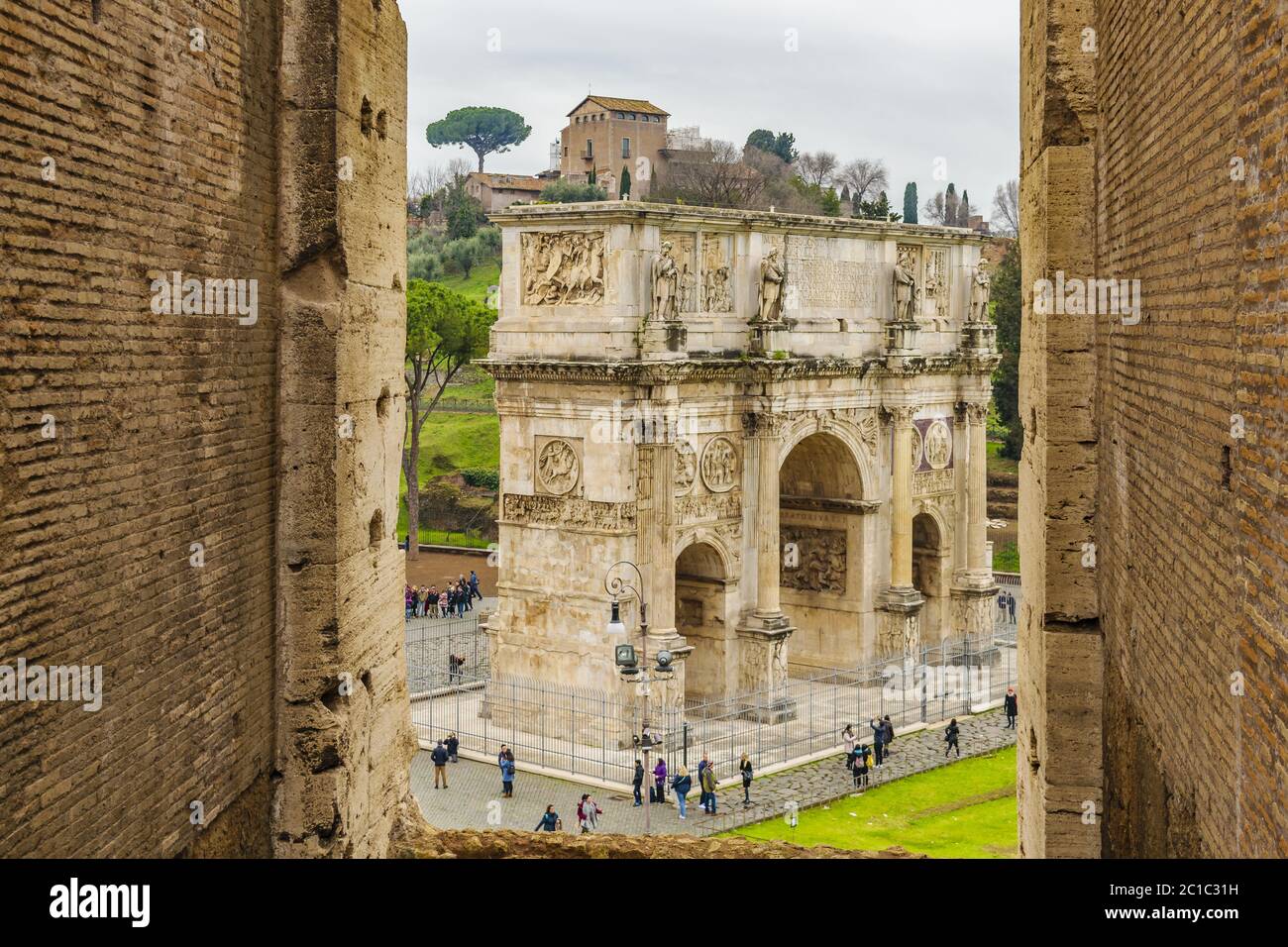 Arc Constantine du point de vue du Colisée Banque D'Images