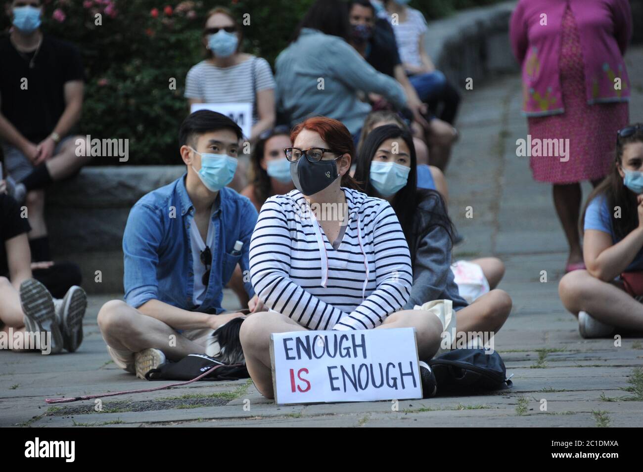 Vigile pour George Floyd 14 juin 2020 à Manhattaans Upper East Side à l'extérieur de Gracie Mansion, résidence du maire Bill de Blasio, à New York, New York Banque D'Images