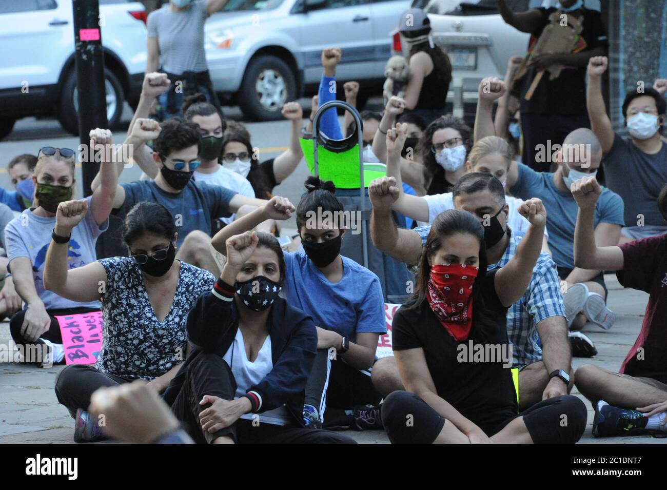 Vigile pour George Floyd 14 juin 2020 à Manhattaans Upper East Side à l'extérieur de Gracie Mansion, résidence du maire Bill de Blasio, à New York, New York Banque D'Images
