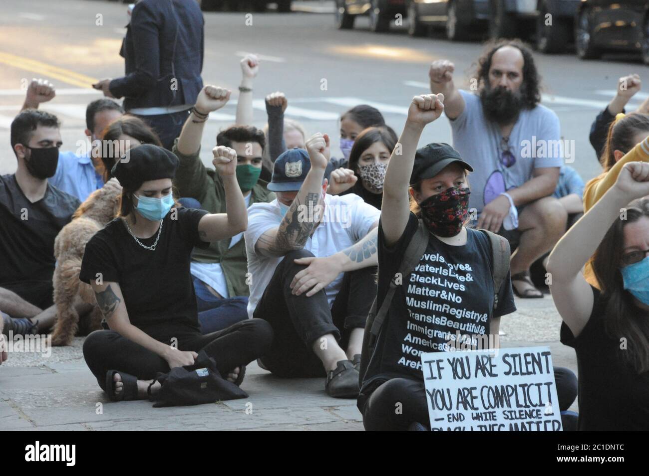 Vigile pour George Floyd 14 juin 2020 à Manhattaans Upper East Side à l'extérieur de Gracie Mansion, résidence du maire Bill de Blasio, à New York, New York Banque D'Images