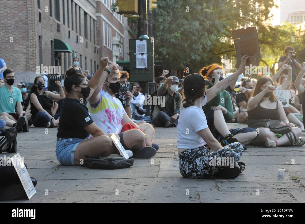 Vigile pour George Floyd 14 juin 2020 à Manhattaans Upper East Side à l'extérieur de Gracie Mansion, résidence du maire Bill de Blasio, à New York, New York Banque D'Images
