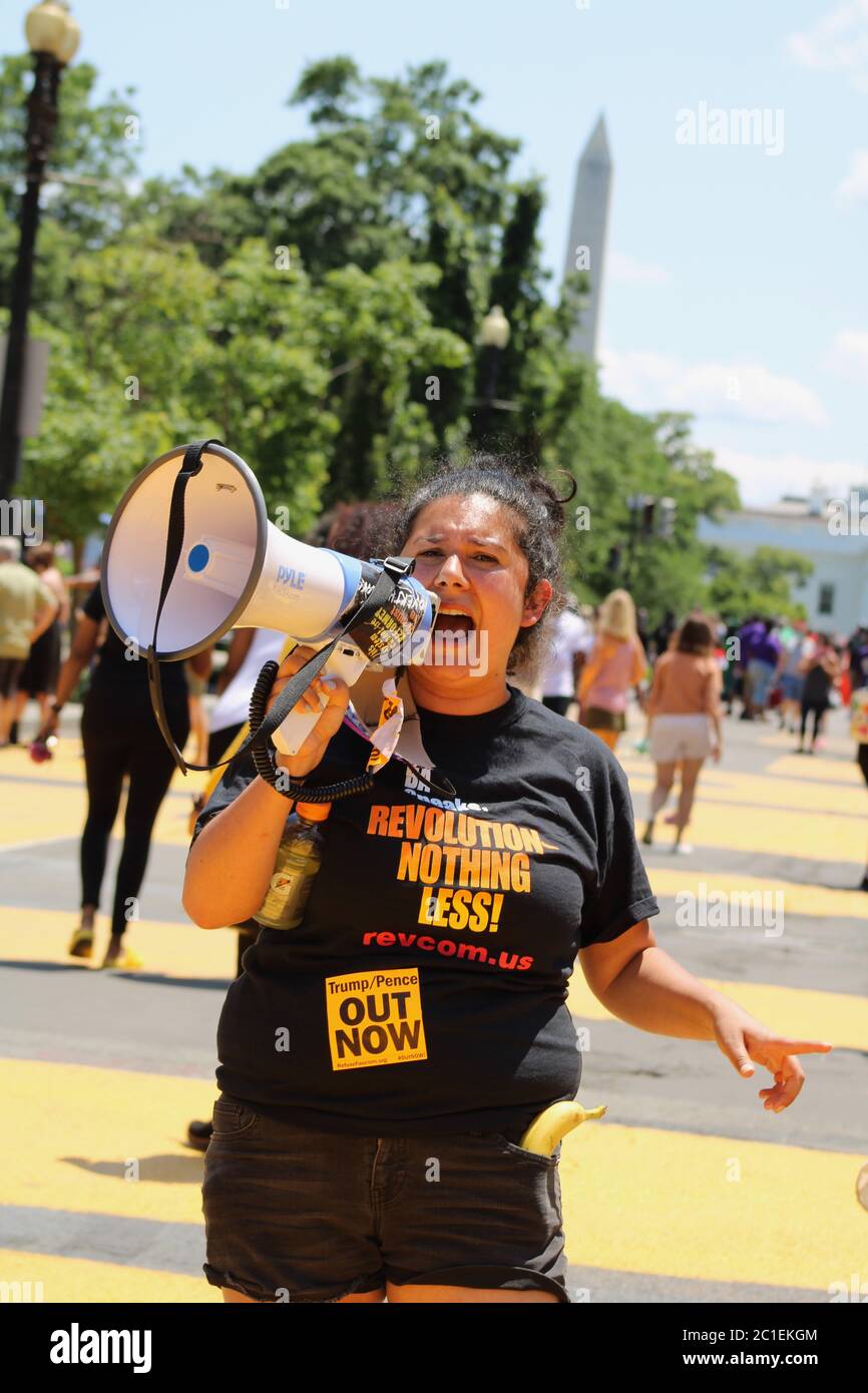 Washington D. C., District de Columbia, États-Unis. 14 juin 2020. Manifestation au parc Lafayette le 14 juin 2020, de 4:7 à 00:00, organisée par Trump/Pence Out Now, en faveur de Black Lives Matter. Crédit : Amy Katz/ZUMA Wire/Alay Live News Banque D'Images