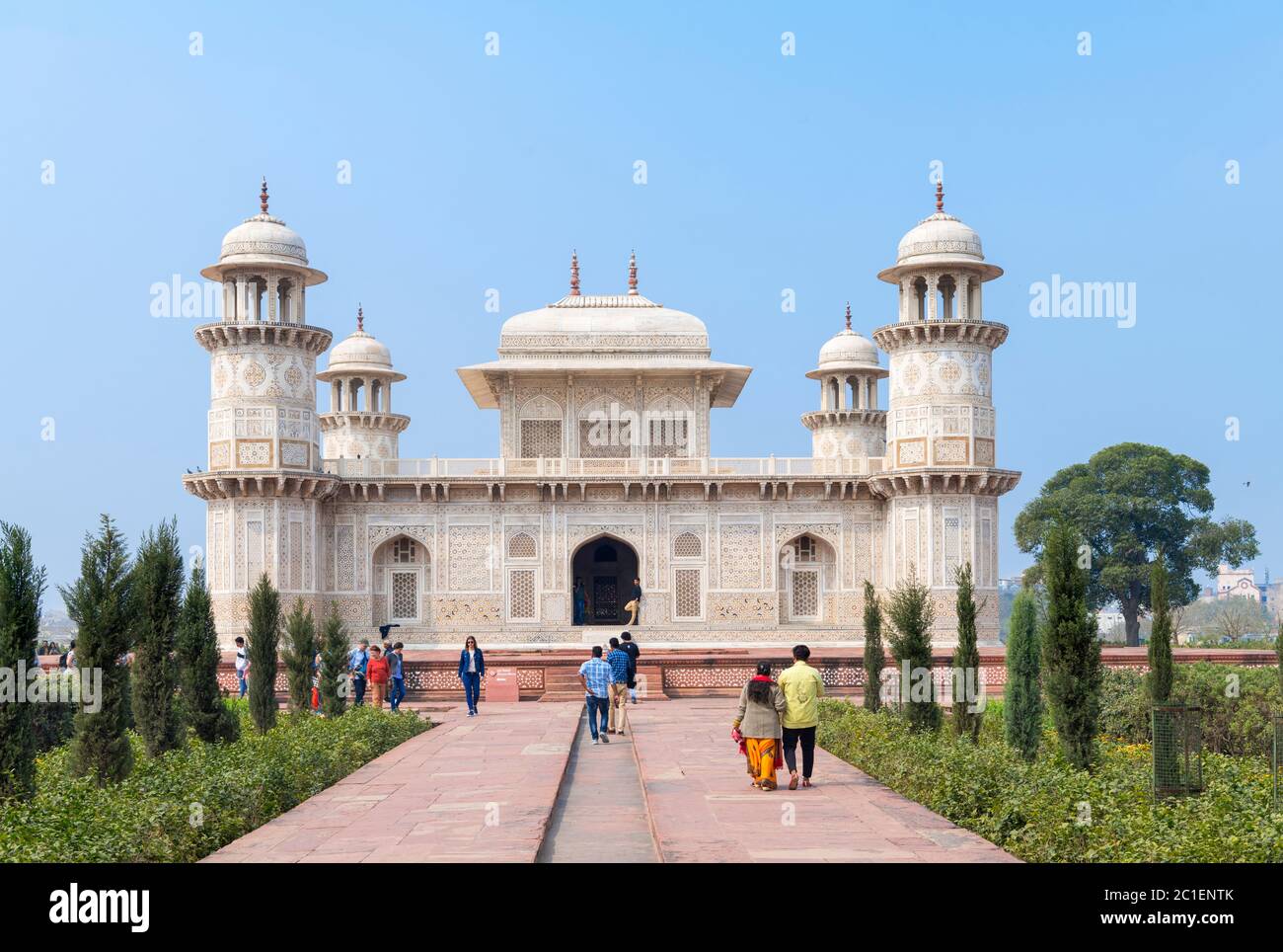 Tombe d'Itmad-ud-Daulah (I'timād-ud-Daulah), également connu sous le nom de 'Baby Taj', mausolée de Mughal dans la ville d'Agra, Uttar Pradesh, Inde Banque D'Images