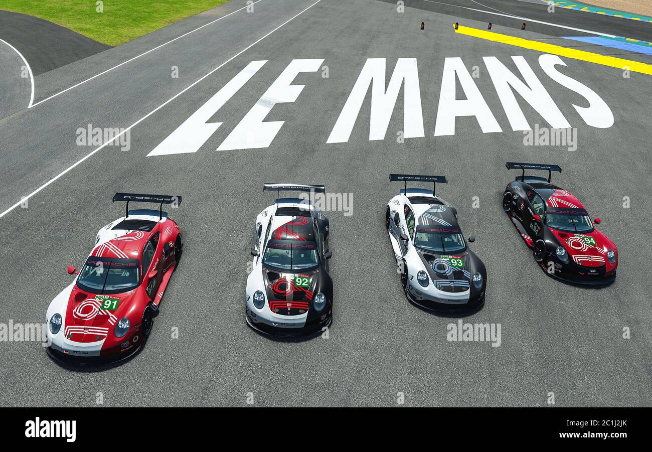 Le Mans, France. 13 juin 2020. DAS Porsche Esports Team setzt vier Porsche 911 RSR BEI den virtuellen 24 Stunden von le Mans ein le Mans: 24 heures du Mans virtuel 2020 | usage dans le monde crédit: dpa/Alay Live News Banque D'Images
