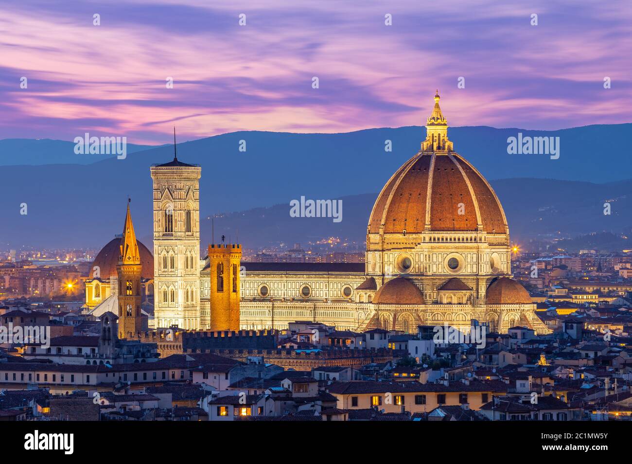 La cathédrale de Florence la nuit à Florence, Italie Banque D'Images