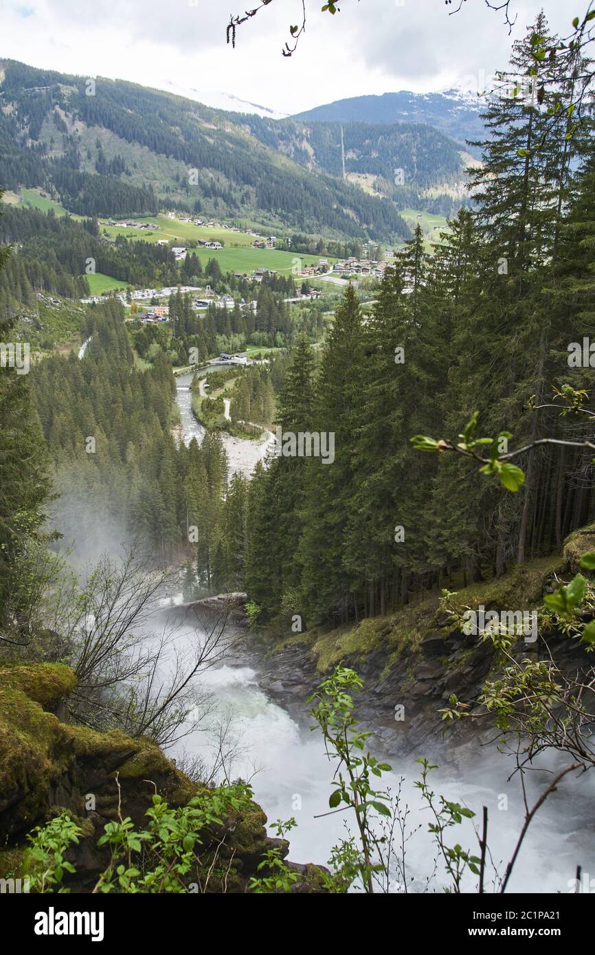Chutes d'eau de Krimml - vue mondialement célèbre en Autriche Banque D'Images