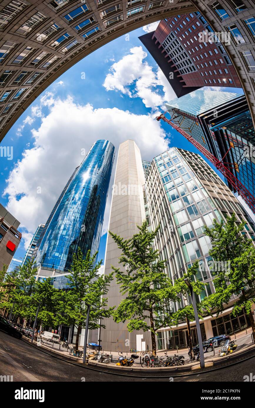 Francfort-sur-le-main Financial District, vue à travers une lentille fisheye Banque D'Images