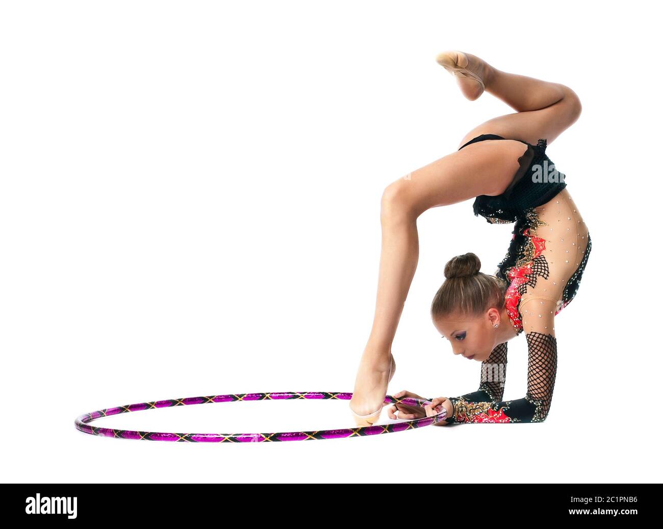 Jeune fille show danse gymnastique avec hoop Banque D'Images
