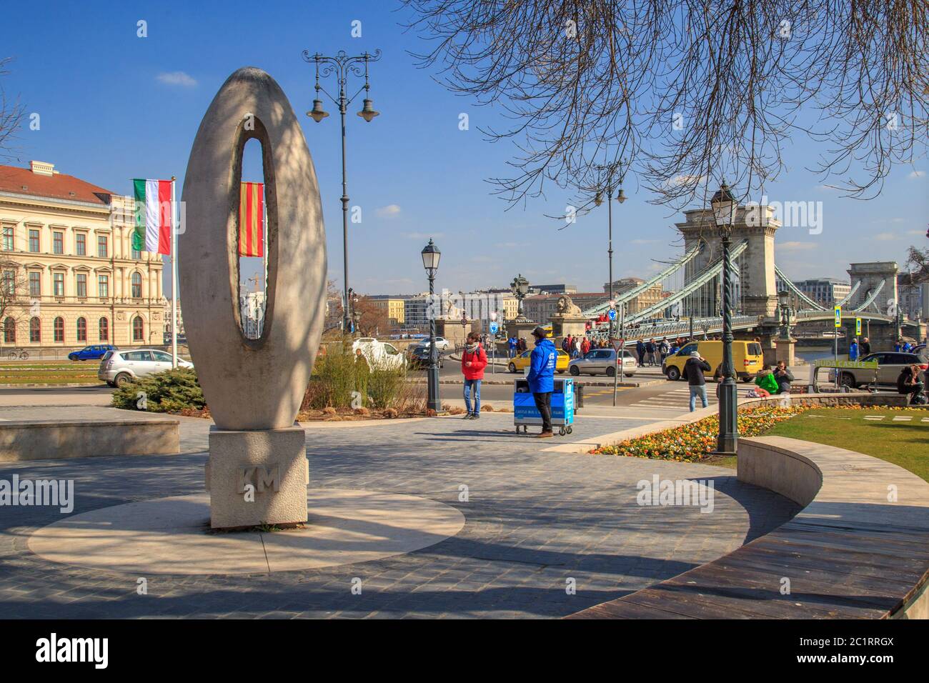 Budapest, Hongrie, mars 22 2018 : sculpture de km 0 réalisée par Miklos Borsos à Budapest, Hongrie Banque D'Images