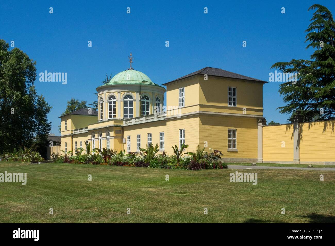 Allemagne, Hanovre - Pavillon de la bibliothèque dans les jardins de Herrenhausen Banque D'Images