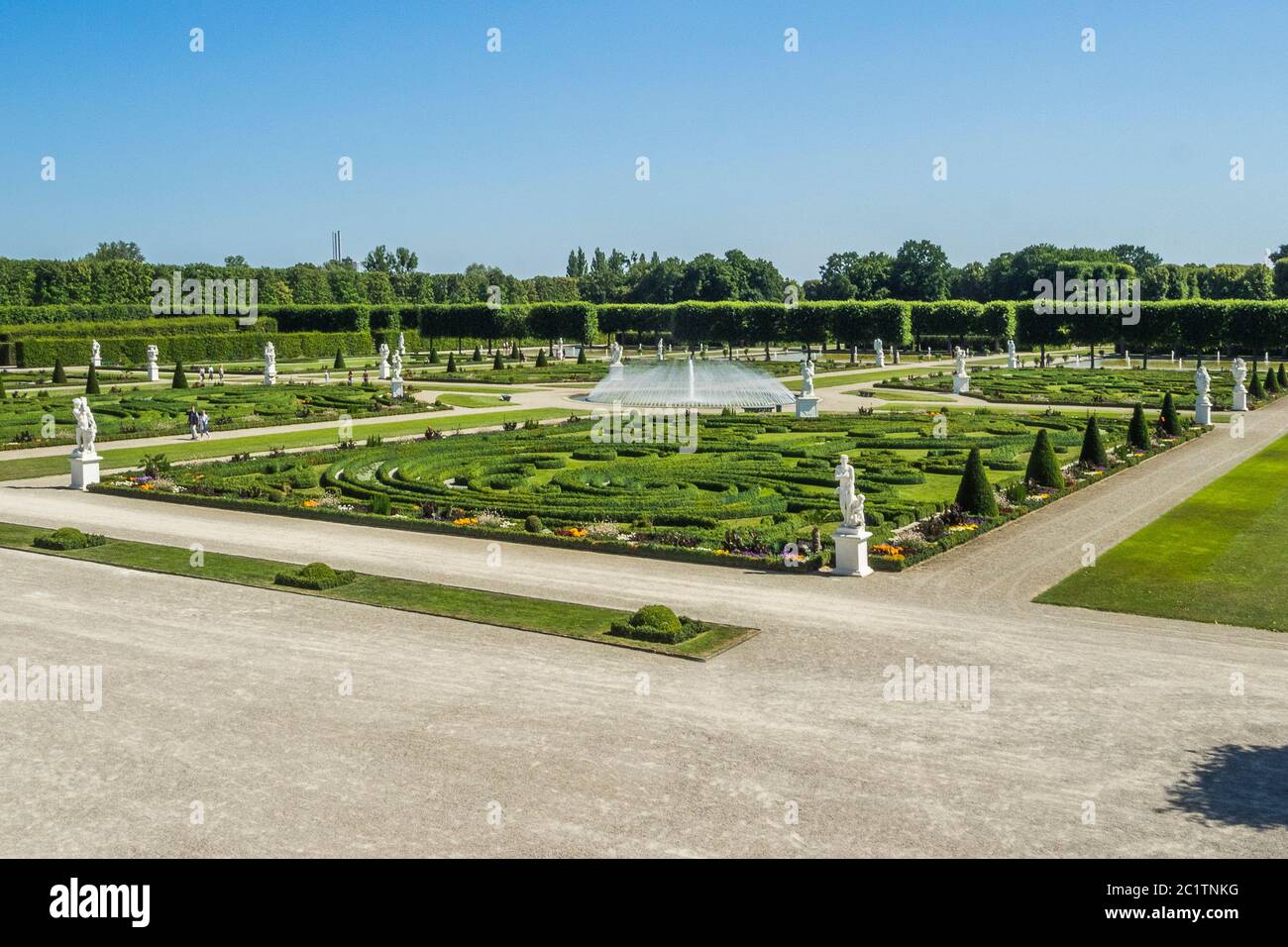 Allemagne, Hanovre - Jardins Herrenhausen avec le Palais Herrenhausen Banque D'Images