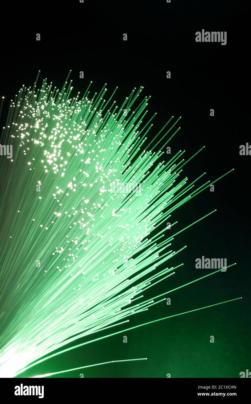 Fibre optique verte Banque de photographies et d’images à haute ...