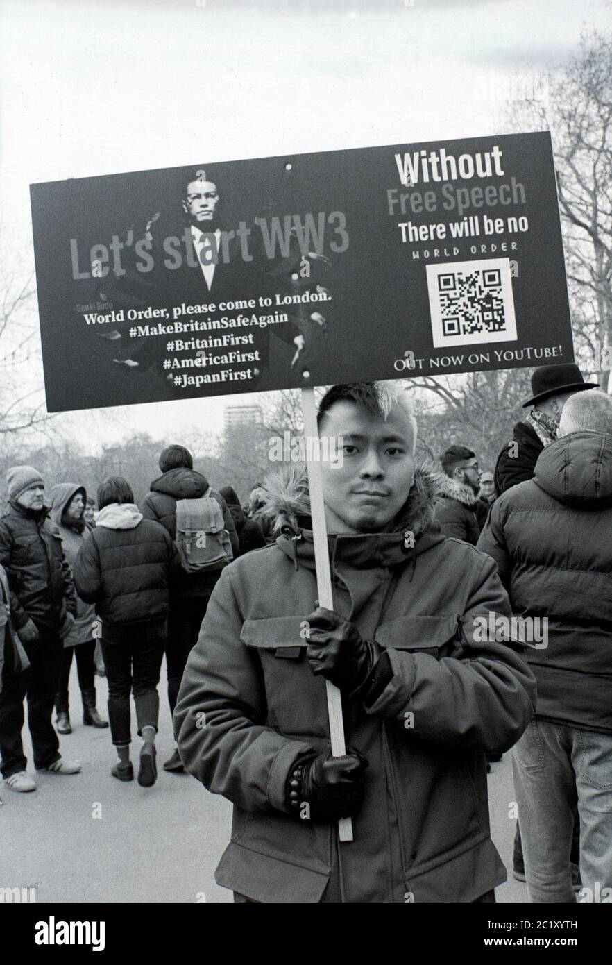 « The Battle for Speaker’s Corner », un événement impliquant Tommy Robinson et ses partisans et protestant contre les musulmans, Londres, dimanche 18 mars 2018 Banque D'Images
