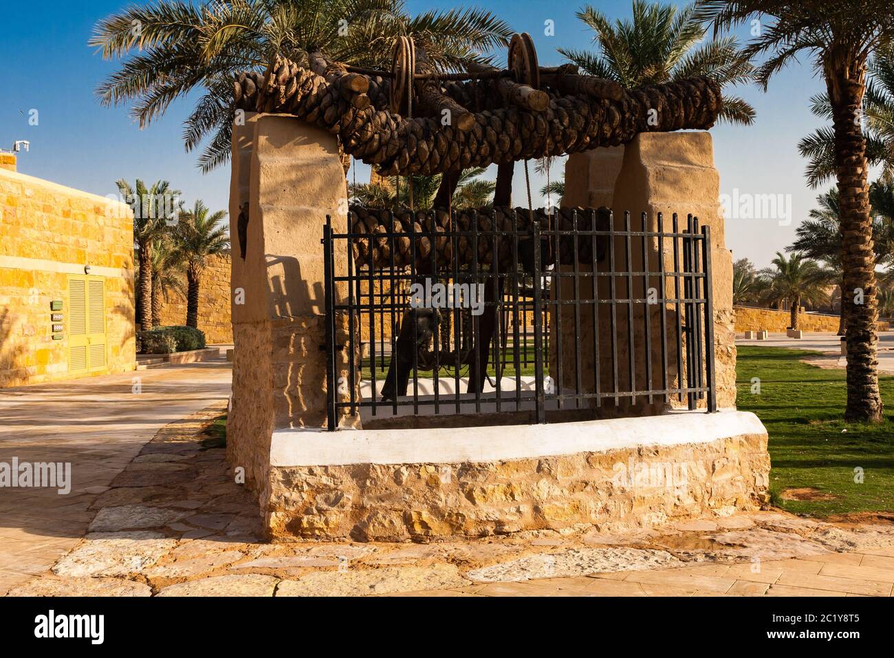 Un puits traditionnel dans le parc de Diriyah, Riyad Banque D'Images