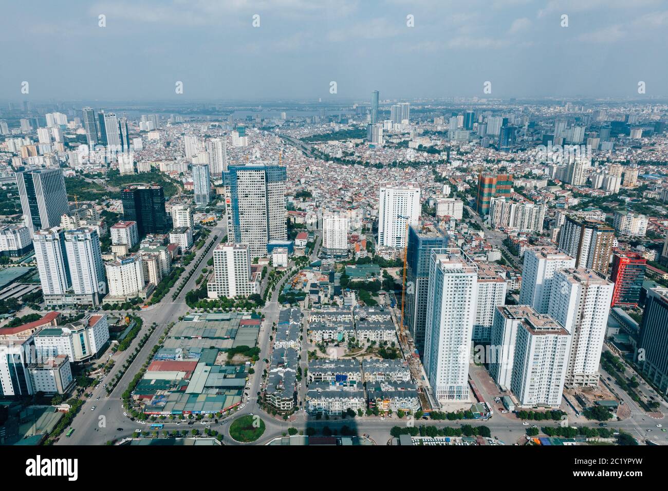 Vue sur la ville de Hanoi depuis l'un des plus higest bâtiments de la ville, Hanoi, Vietnam Banque D'Images