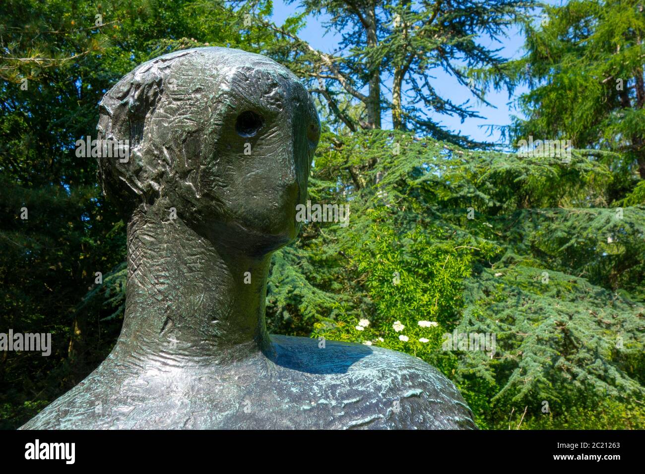 Parc de sculptures UEA HENRY MOORE Drapé femme inclinable, 1957–58 Banque D'Images