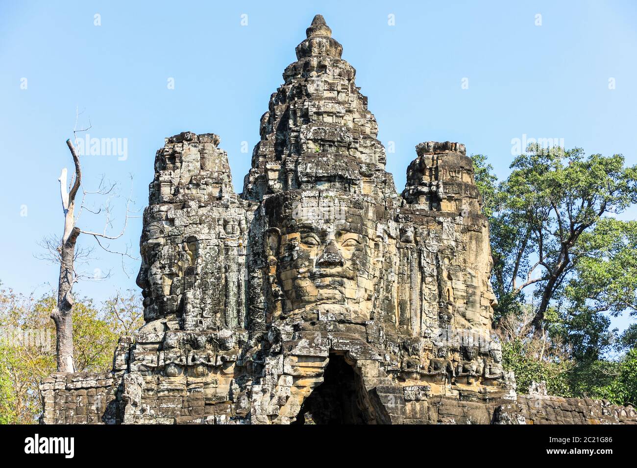L'entrée sud ou porte du temple d'Angkor Thom, Siem Reap, Cambodge, Asie Banque D'Images
