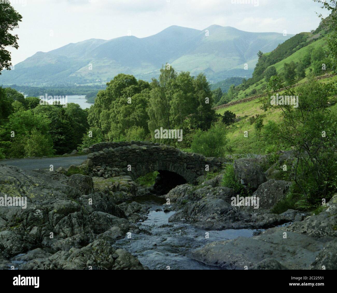 Ashness Bridge Yorkshire Dales,Yorkshire Dales,Ashness Bridge,site touristique Yorkshire Dales éclairage naturel, paysage naturel, non filtré Banque D'Images