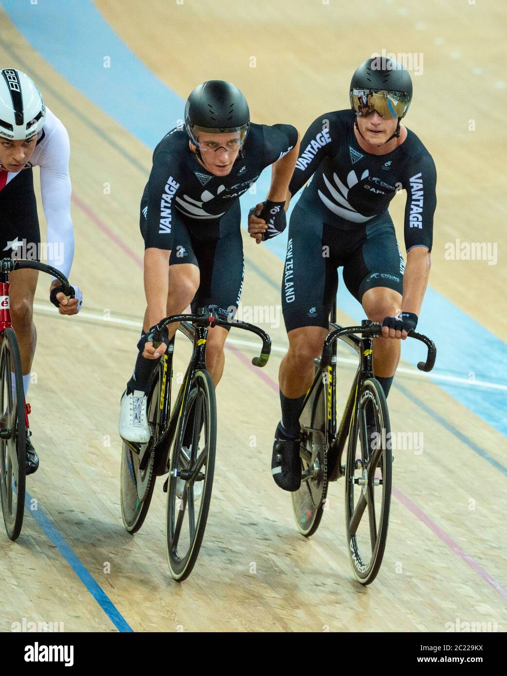 HONG KONG, HONG KONG SAR, CHINE : 1ER DÉCEMBRE 2019. UCI Track cyclisme coupe du monde 3ème étape. Madison pour hommes, 200 tours, 50 km de trajet. New Zealands Campbell Stewart Banque D'Images