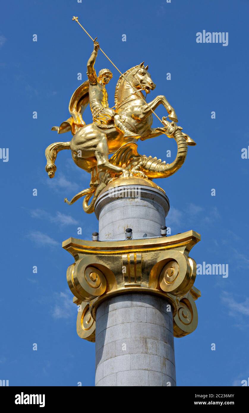 Statue de Saint George et le dragon dans la région de Tbilissi, Géorgie Banque D'Images