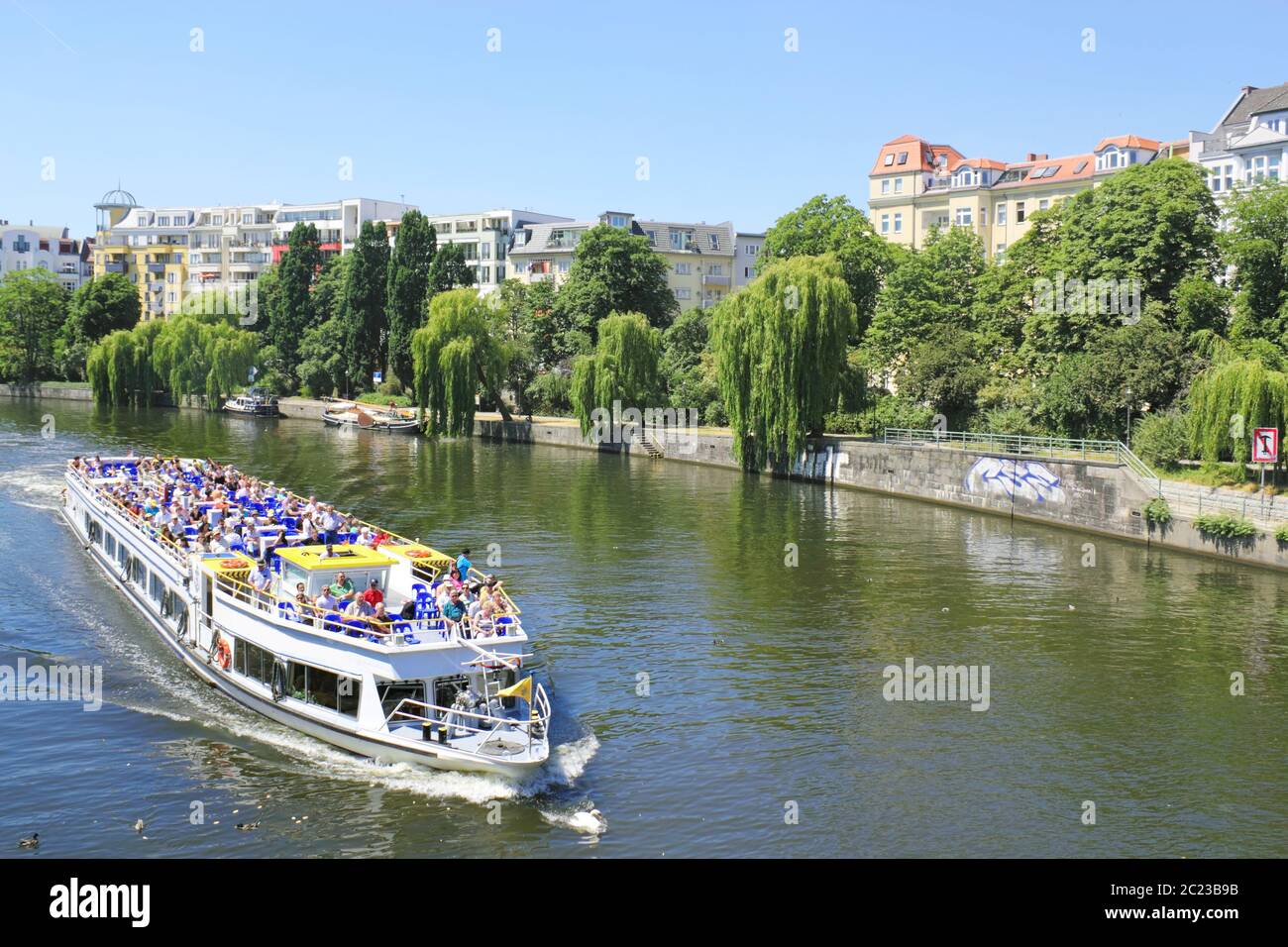 Excursion en bateau à vapeur sur la Spree Banque D'Images