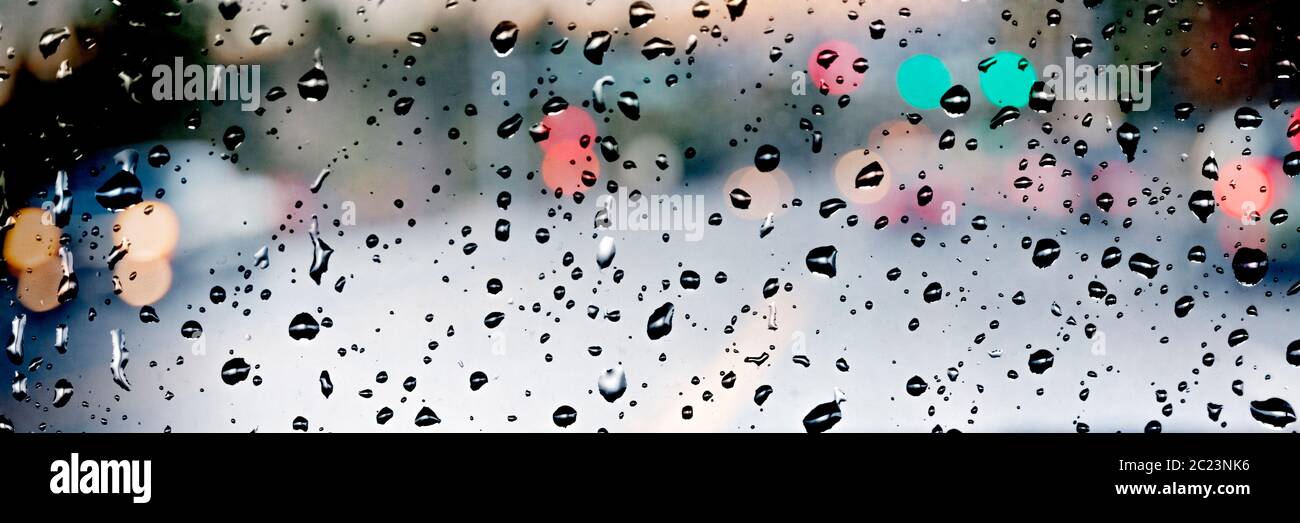 Gouttes d'eau sur la fenêtre Banque D'Images