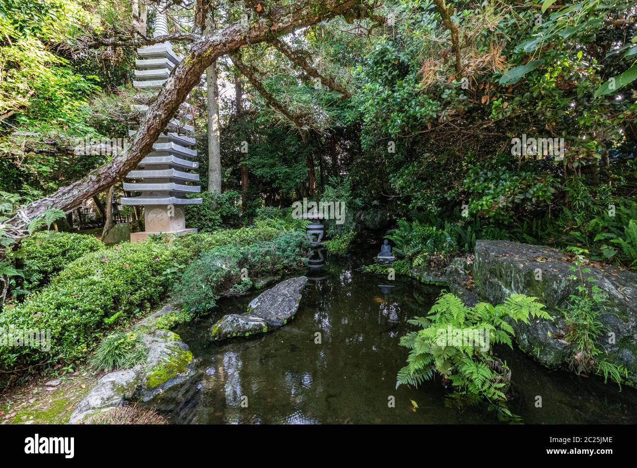 Jardin du Temple Ryozenji - Ryozen-ji est le point de départ du légendaire pèlerinage du Temple Shikoku 88. Ce voyage épique de 1200 kilomètres prend pilgri Banque D'Images