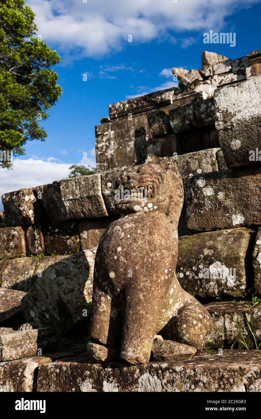 IMPOSANTE TÊTE DE Gardien Khmer en Pierre, Cambodge EUR 1.150,00
