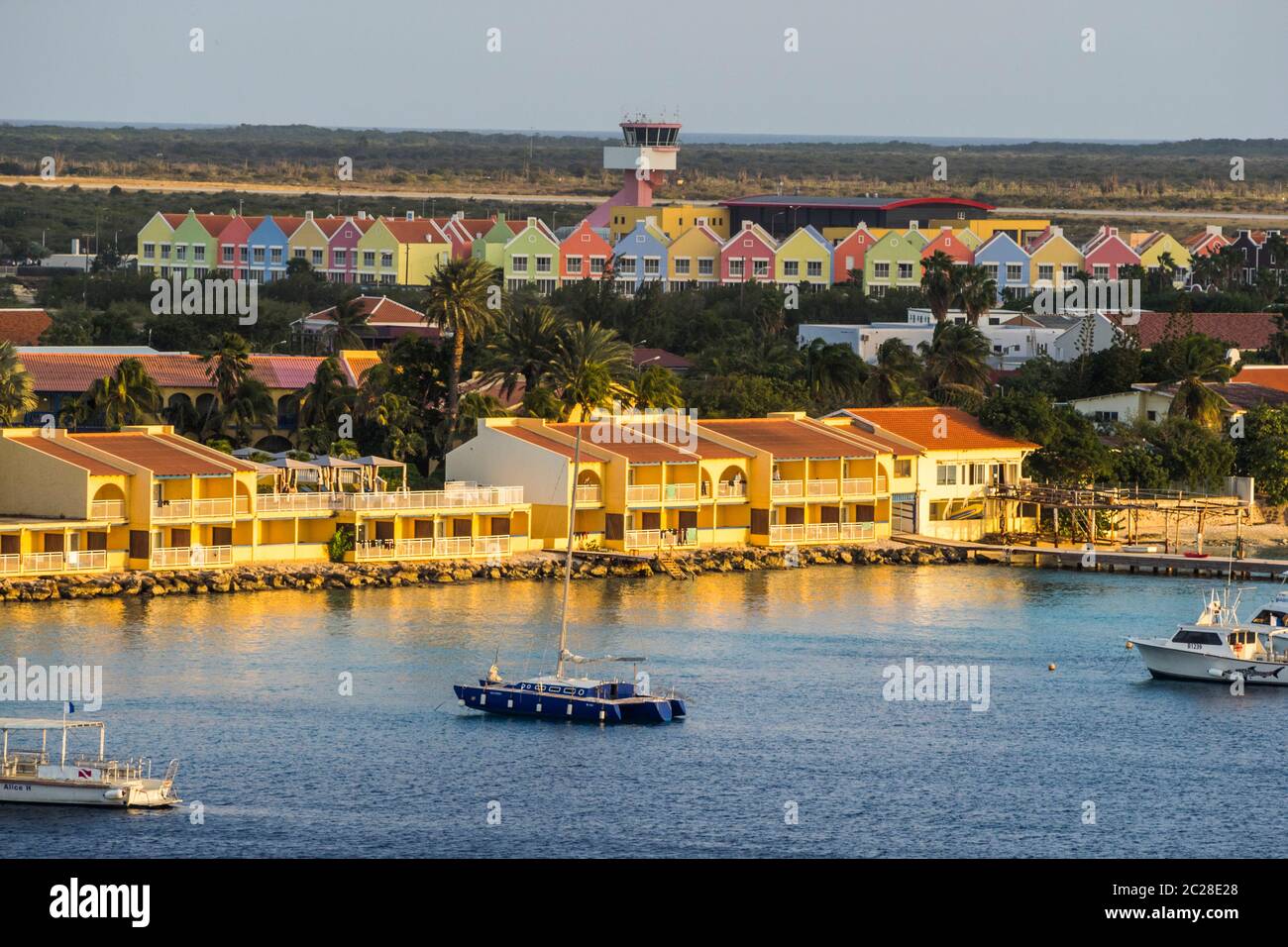 Mer des Caraïbes , Bonaire - Port de Kralendijk sur les îles ABC Banque D'Images