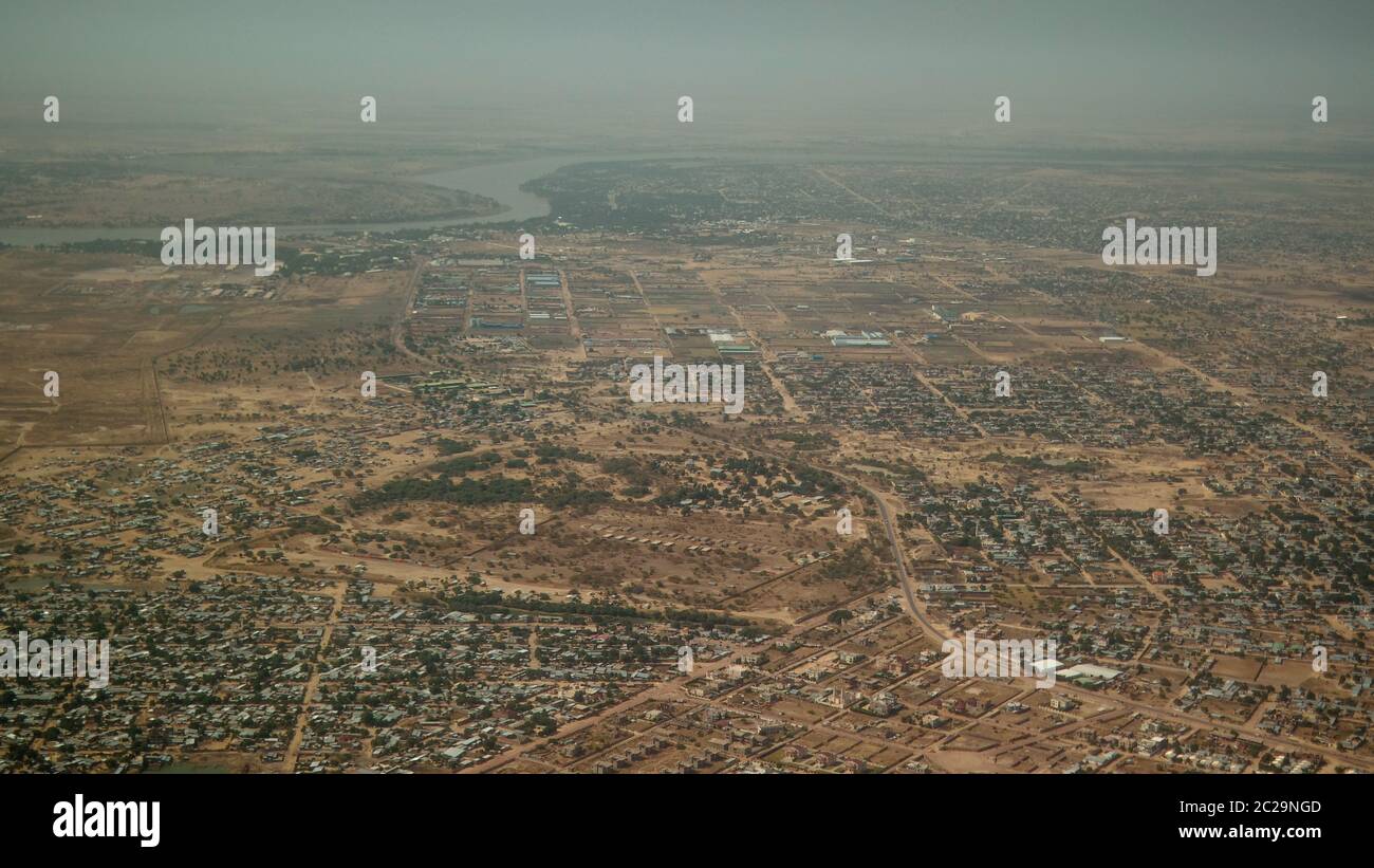 Vue aérienne sur NDjamena et Chari ou Chari, Tchad Banque D'Images