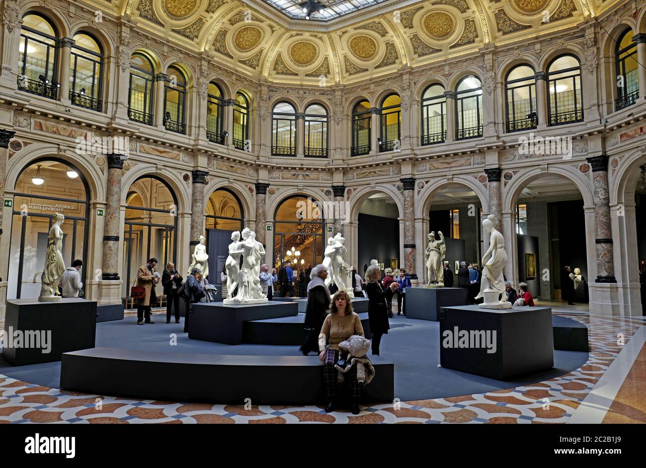 'Canova-Thorvaldsen la naissance de la sculpture moderne', exposition de sculpture en marbre de Carrare au musée la Gallerie d'Italia, à Milan, 2019. Banque D'Images