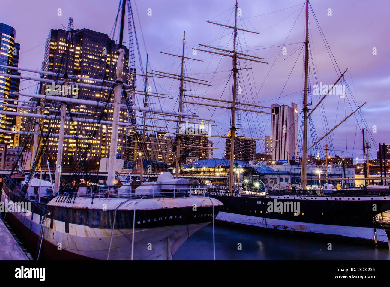 Lower Manhattan Pier 16, New York, United States Banque D'Images