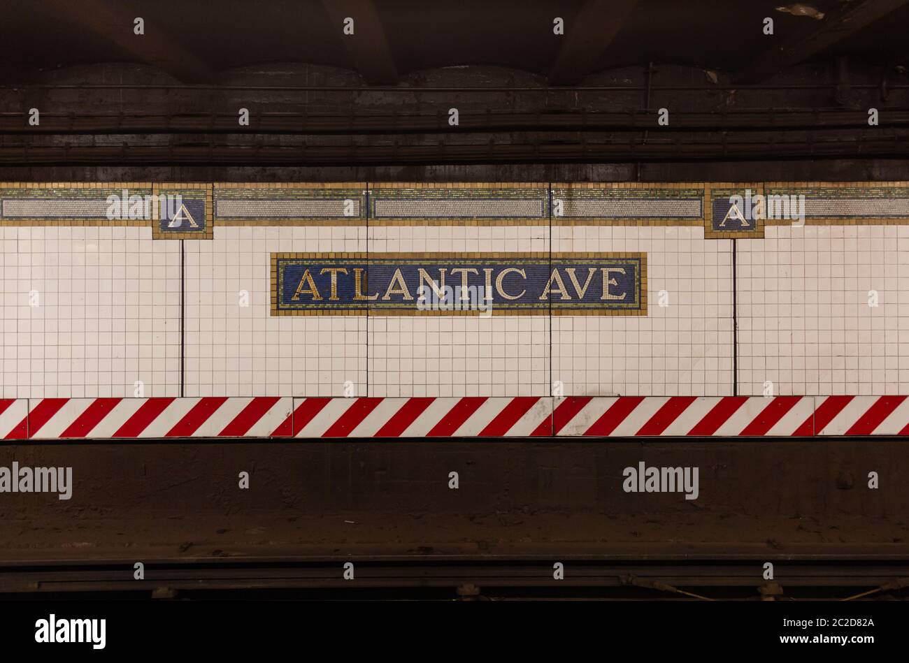 Brooklyn NY / USA - AOÛT 25 2018 : panneau de métro Atlantic Avenue Banque D'Images