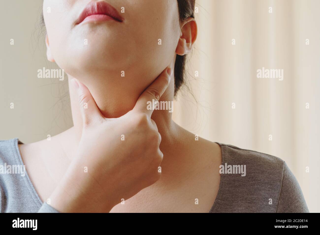 trouble de la thyroide banque d image et photos alamy
